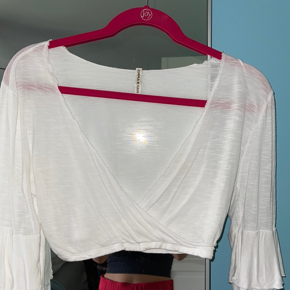Emma & Sam Cropped flamingo sleeve shirt